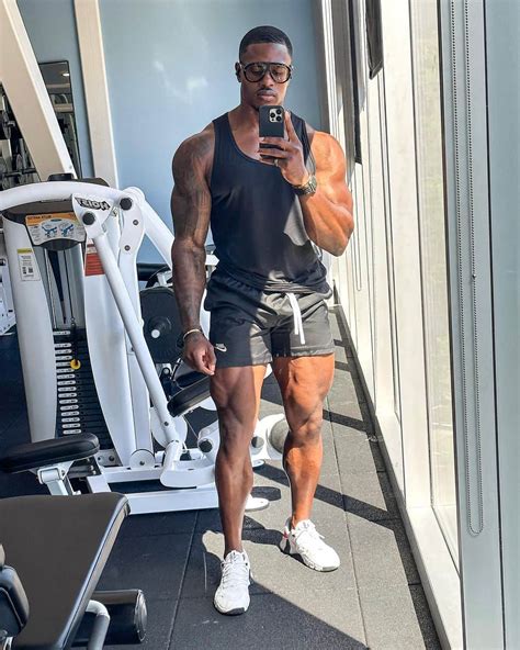 Simeon Pandaさんのインスタグラム Simeon Panda simeonpanda