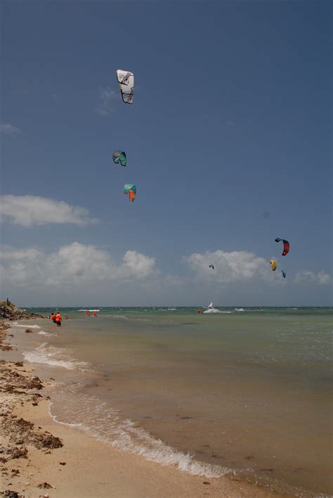 Groupe kite Kitesurf Attitude École de Kitesurf et WINGFOIL à