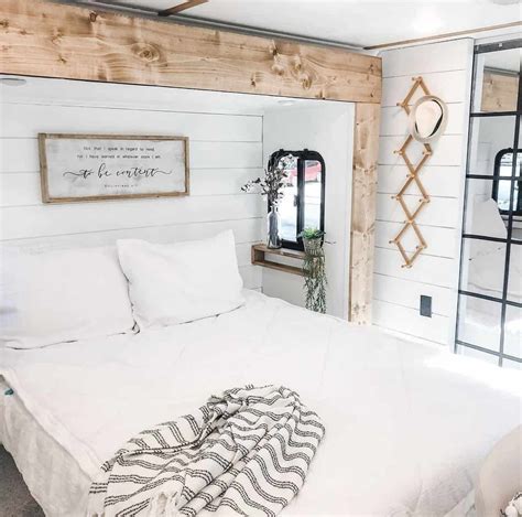 21 Gorgeous RV Bedroom Makeovers Cozy Remodel Ideas Bedroom