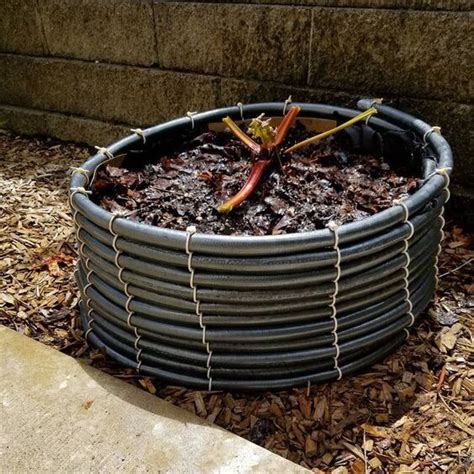 18 Diy Easy Projects Made Out Of Old Garden Hose