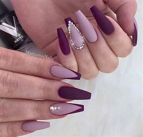 50 Sultry Burgundy Nail Ideas To Bring Out Your Inner Sexy In 2021