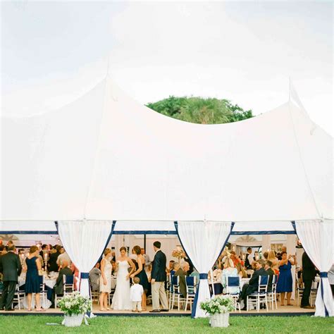 25 Breathtaking Tents for Your Outdoor Wedding