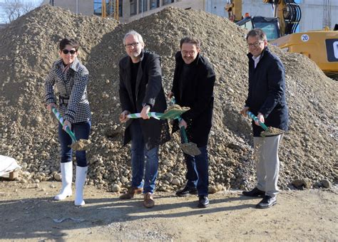 2 Spatenstich für den Neubau der Staatlichen Berufsschule