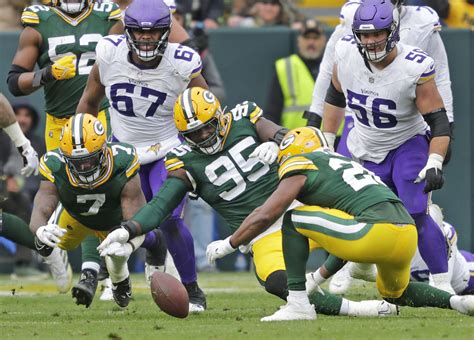 Vikings Beat Packers Lose Kirk Cousins To Injury Reuters