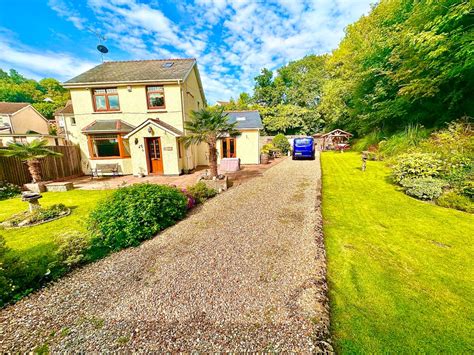 3 Bed Detached House For Sale In Glen Rise Lodgewood Estate Pontypool