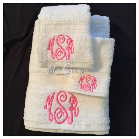 Monogrammed Towel Set/ Monogrammed Bath Towels/ Monogram Bath | Etsy