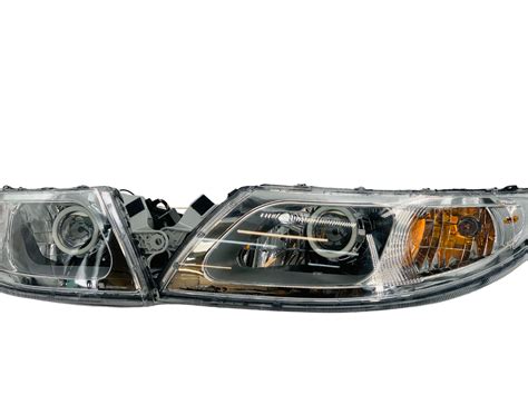 2004 Toyota Camry Headlights