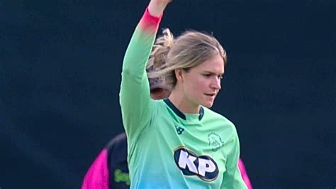 Paige Scholfield Superb Bowling Helps Oval Invincibles Crush Birmingham