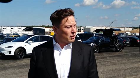 “germany Rocks” Elon Musk Wants To Build “cool Cars” In Giga Berlin