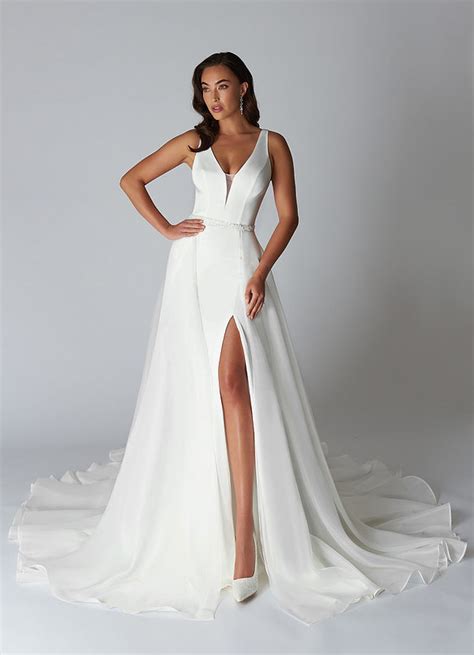 Diamond White Azazie Celie Mermaid V Neck Crepe Back Satin Cathedral