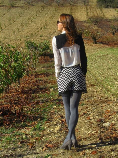 Pin By Aussie On Grey Ish Sweatertights Geek Chic Outfits Grey Tights Colored Tights Outfit