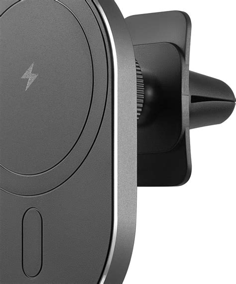 Best Buy Essentials 7 5W Magnetic Wireless Vehicle Charger For IPhone