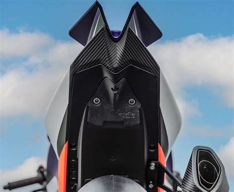 Aprilia Rsv Xtrenta Fiche Moto