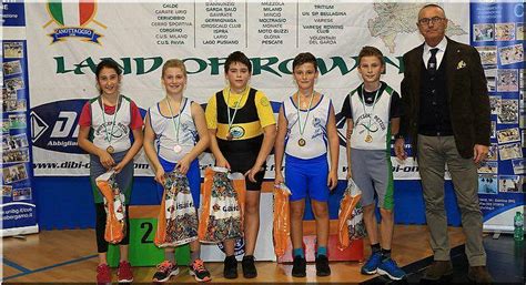 Quattro Medaglie Dargento Ai Campionati Regionali Indoor