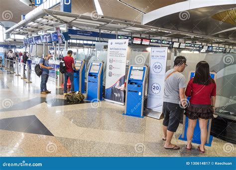 Kuala Lumpur Malaysia November Flight Self Service Ch