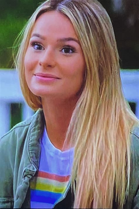 Juliette Porter Outfit 06/23/2020 (II) • CelebMafia