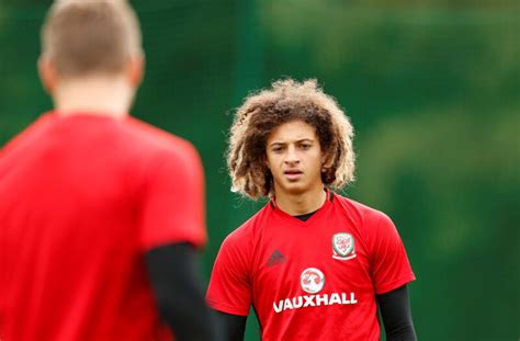 What S Former Exeter City Star Ethan Ampadu Up To These Days The