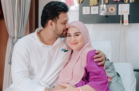 9 Potret Kemesraan Irish Bella Dan Ammar Zoni Yang Kini Tinggal