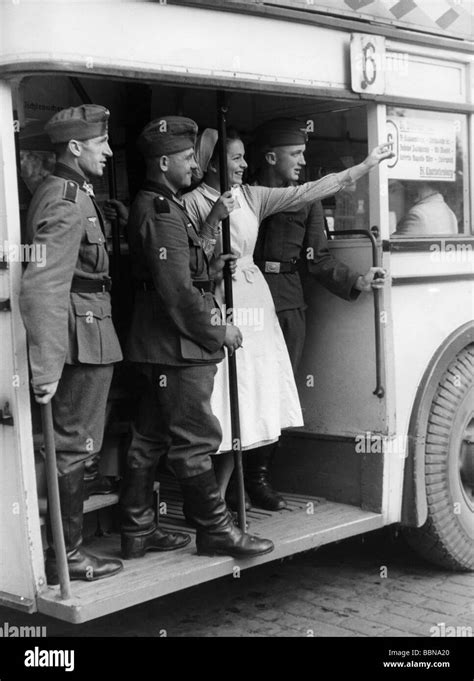 Er Jahre Krankenschwester Fotos Und Bildmaterial In Hoher