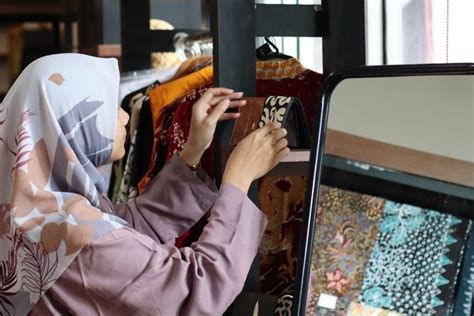 Foto Cerita Ardiyansyah Bisnis Kulit Ikan Pari Beromzet Rp 50 Juta
