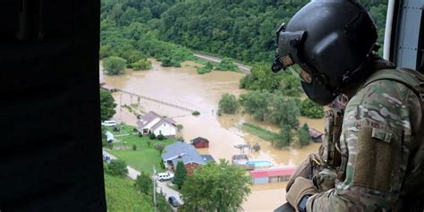 Suman 26 muertos por inundaciones en Kentucky EU cifra podría