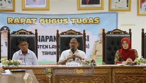 BUPATI PESIBAR BUKA RAPAT GUGUS TUGAS EVALUASI KLA TAHUN 2023 DAN