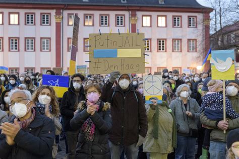 Heidelberg Menschen Demonstrierten F R Frieden In Der Ukraine