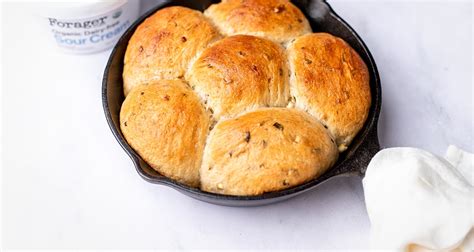 Garlic And Herb Dinner Rolls Recipe L Forager Project