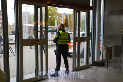 Vuurwapen Aangetroffen Bij Preventief Fouilleren Op Metrostation