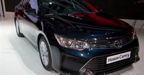 2015 Toyota Camry Facelift Launched In Russia