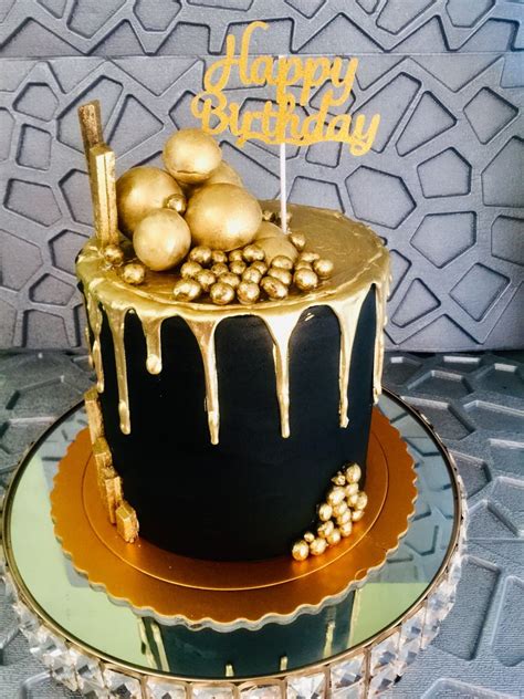 Black And Gold Cake Colour Schemes Bakers Sweet Recipes Birthday