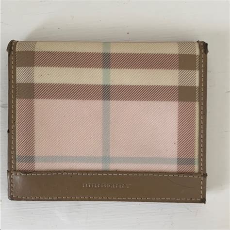 Beautiful Authentic Burberry Wallet - Gem