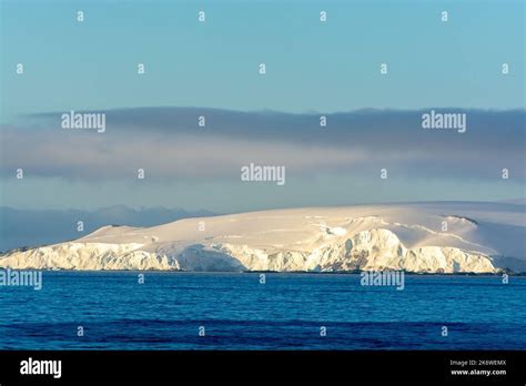 snow covered southern shores of anvers island. antarctic peninsula. antarctica Stock Photo - Alamy