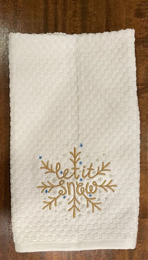 Festive Embroidered Cotton Kitchen Towels Add to your decorations for ...