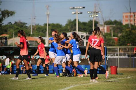 Escuelitas de Fútbol Femenino El Femenino