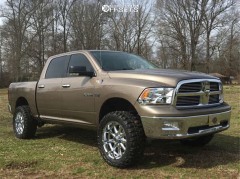 2009 Dodge Ram 1500 With 20x9 12 XD Badlands And 33 12 5R20 Federal