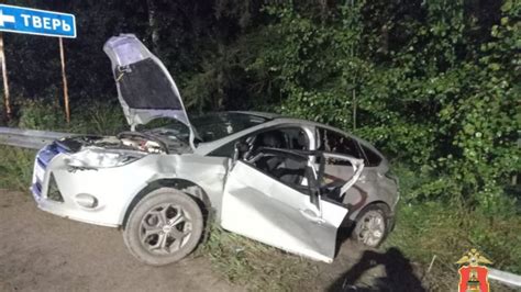 В Тверской области в аварии погибли 23-летний парень и 19-летняя ...