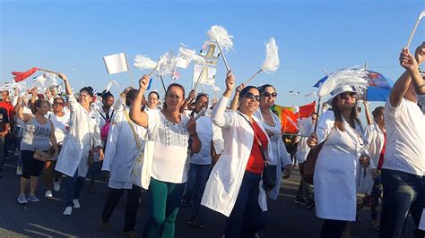 Masivo Desfile De Cienfuegos Sin Fallarle A La Revoluci N Radio Rebelde