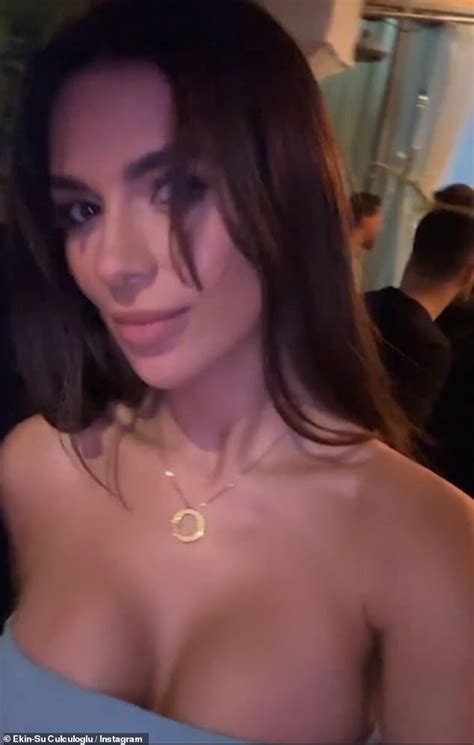 Love Island S Ekin Su Culculoglu Puts On A Busty Display In A Figure