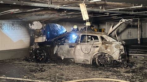 Vw Id F Ngt In Tiefgarage Feuer Enormer Sachschaden