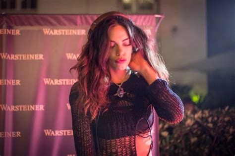 Emilia Attias La Dj M S Hot
