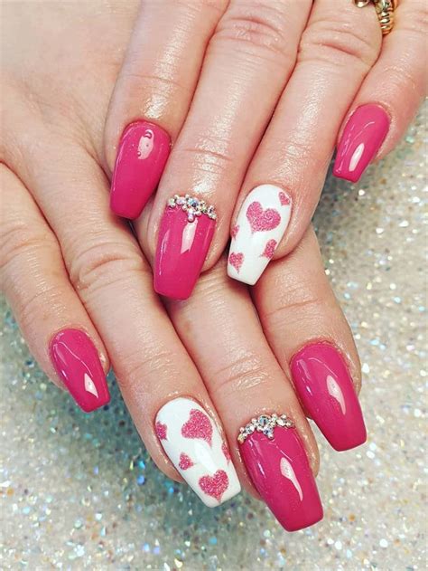 Pink Red Or White Valentines Day Nail Ideas Flymeso Blog Nail