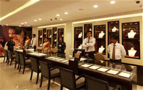 Tanishq Unveils First Flagship Showroom In Howrah