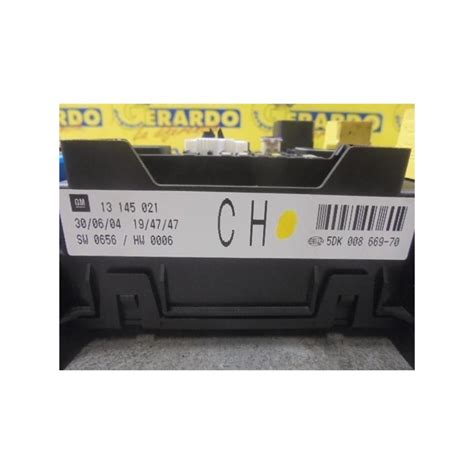 Caja Fusibles Reles Opel Astra H Berlina Cdti