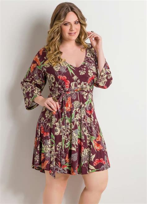 Vestido Decote Em V Floral Plus Size Quintess