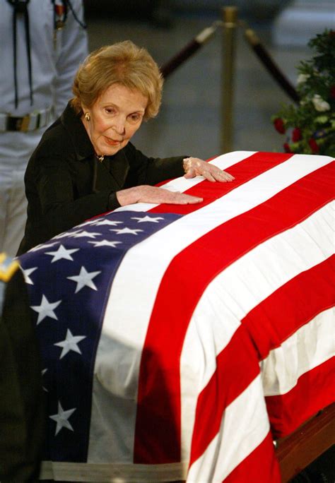 Look Back At Former First Lady Nancy Reagan S Life