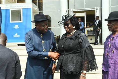 Gov Diri Swears In Acting Chief Judge In Bayelsa