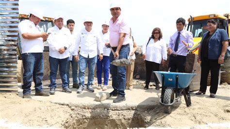 Gobernador Luis Neyra da inicio a trabajos en colegio emblemático