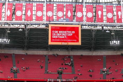 Los Graves Incidentes Que Protagonizaron Los Ultras Del Ajax En La