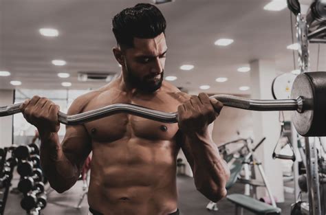 Barbell Bicep Curl Guide How To Do It Benefits Variations